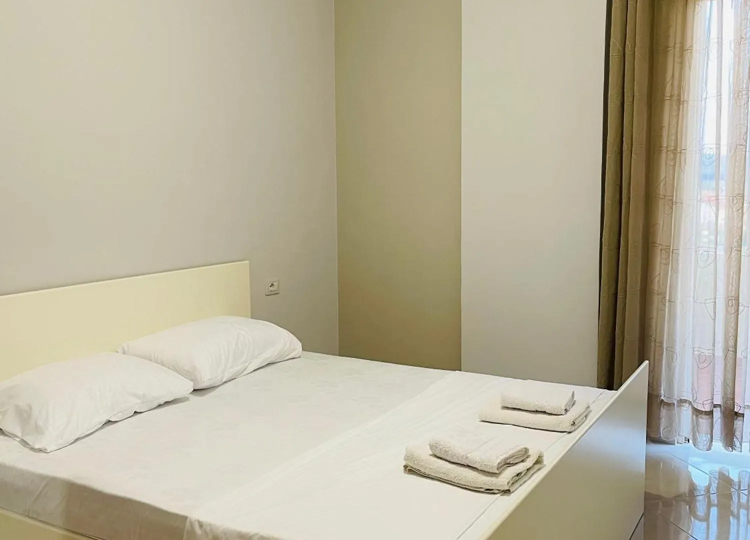 Easysleep City Center ディヴィアーケ アパート