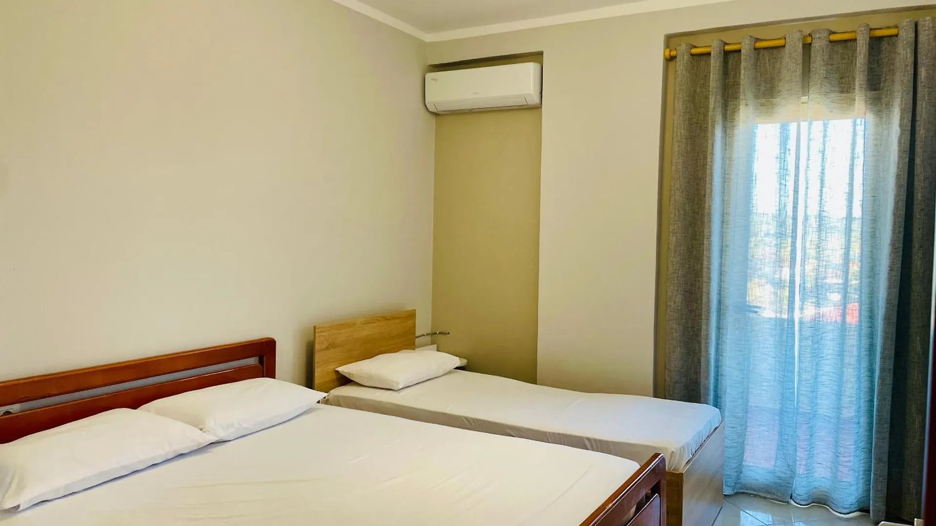 Easysleep City Center ディヴィアーケ